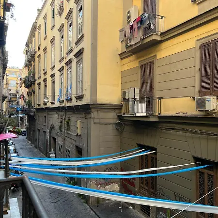 לינה וארוחת בוקר Relais Ranieri 4*